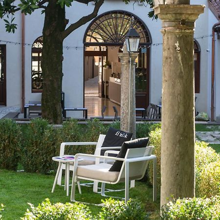 Bassano Club House Bed & Breakfast Bassano del Grappa Bagian luar foto